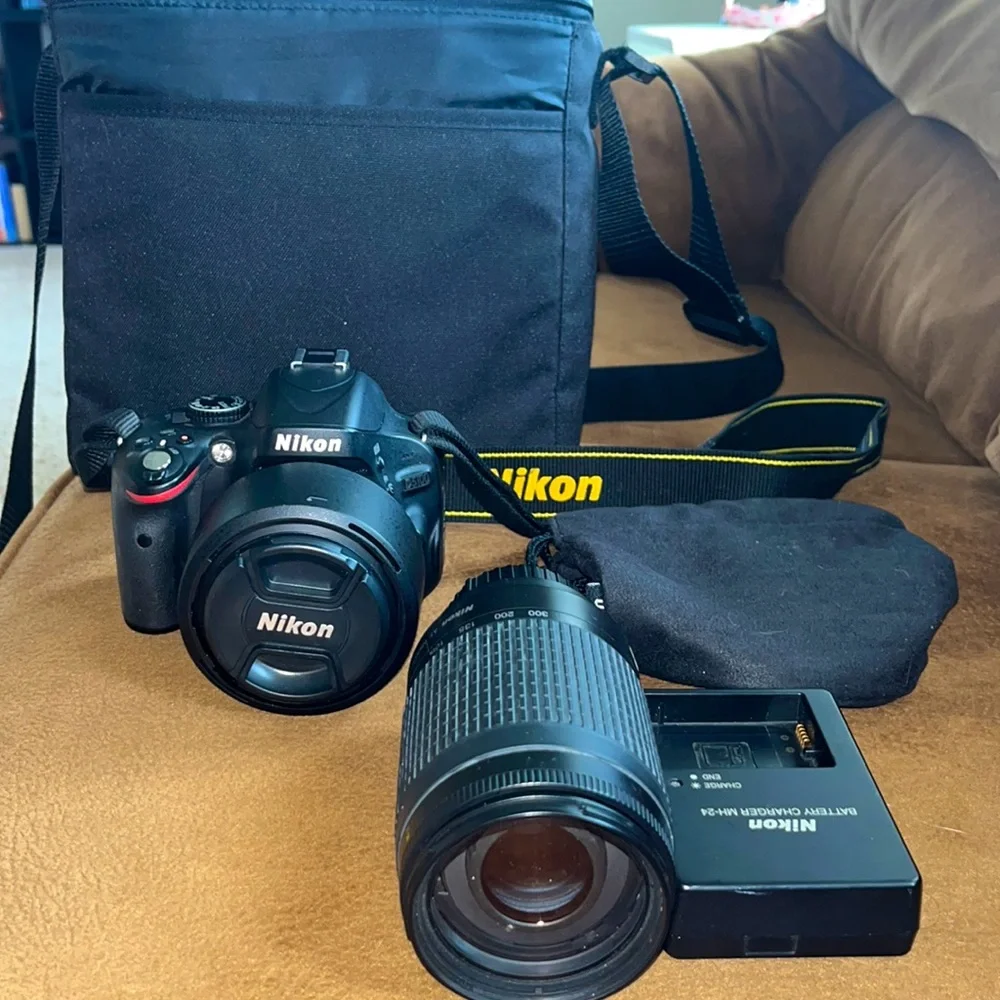 Nikon D5100 Digital Bundle